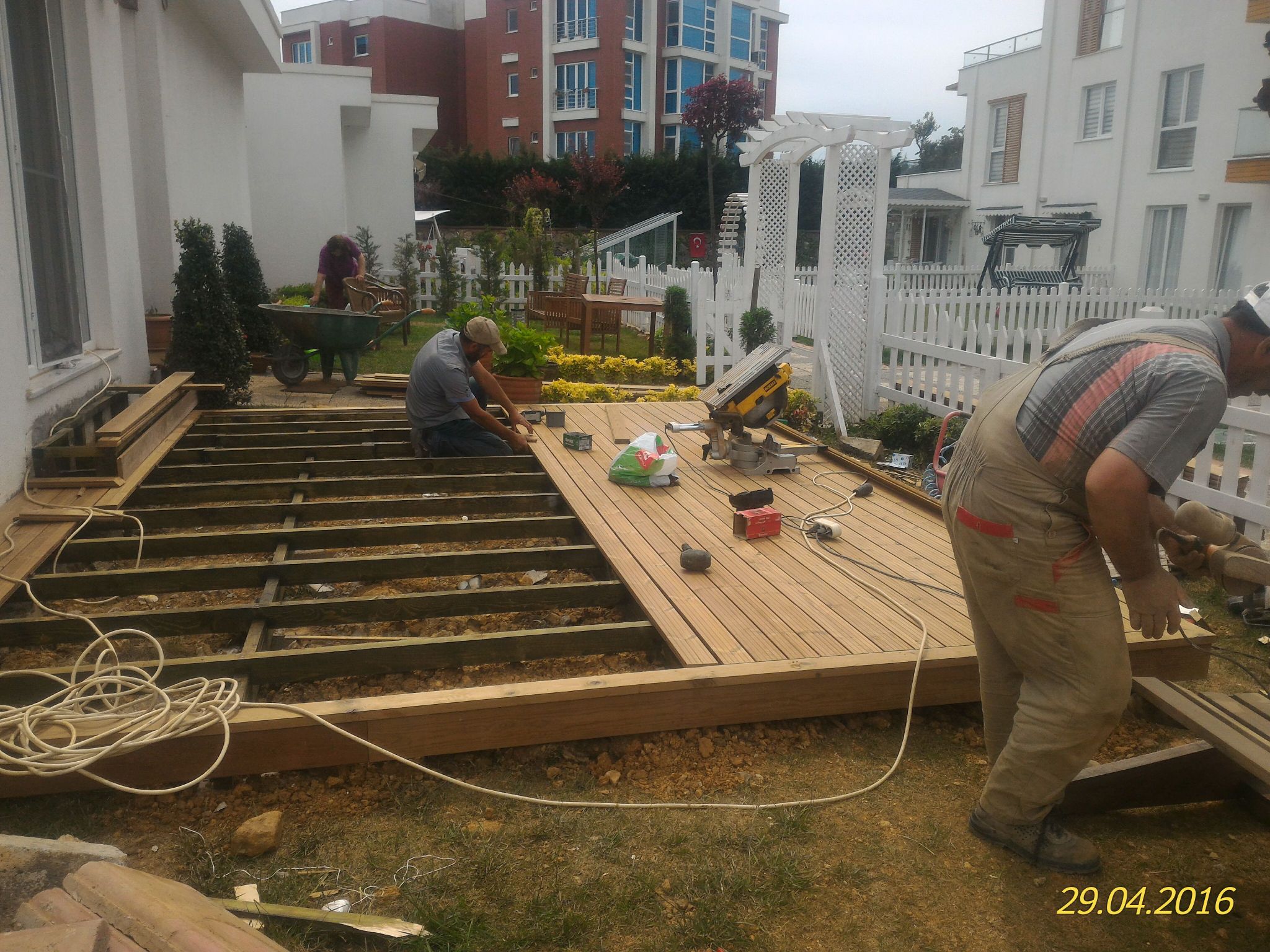 THERMOWOOD ÇAM DECK UYGULAMA